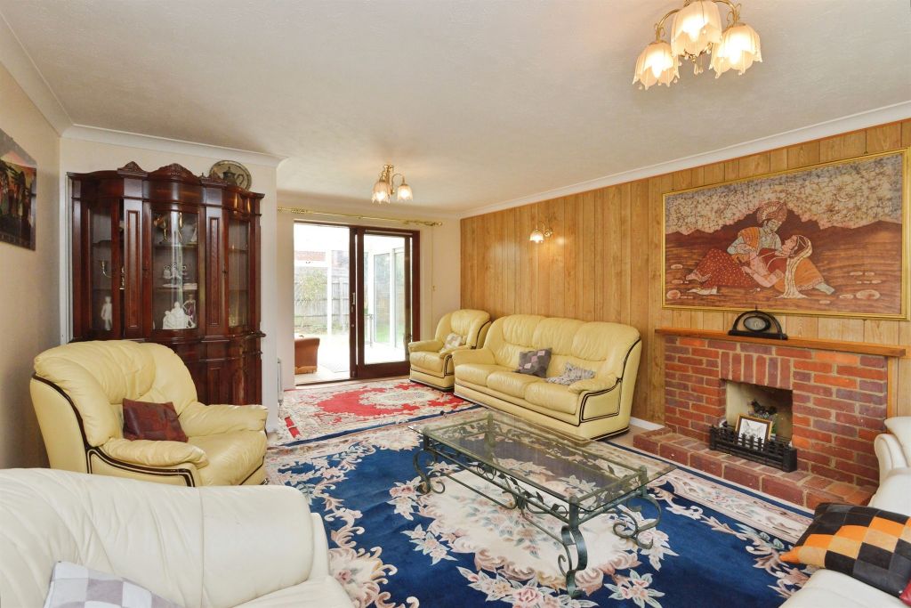 Property photo 3 of 14