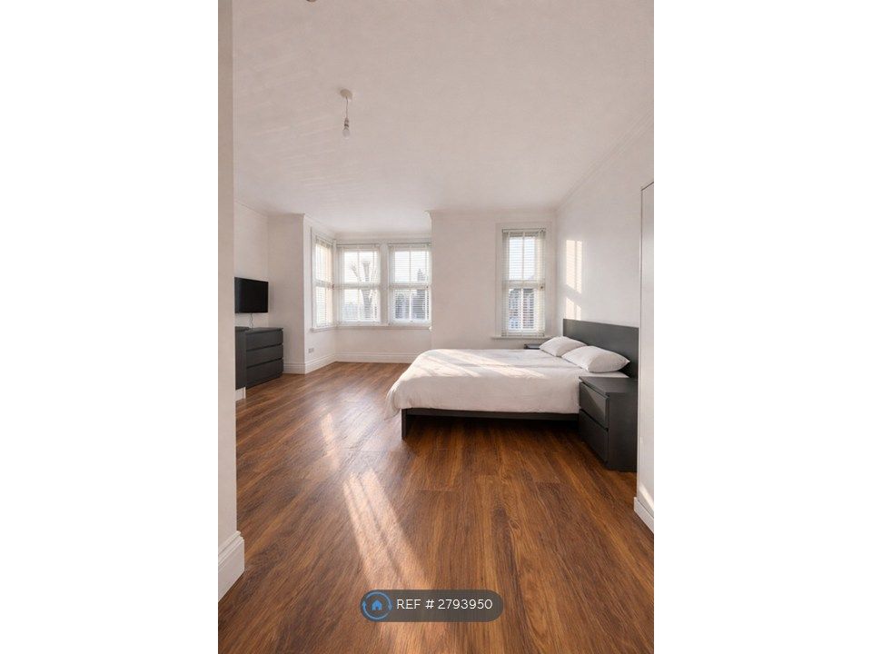 Property photo 1 of 31