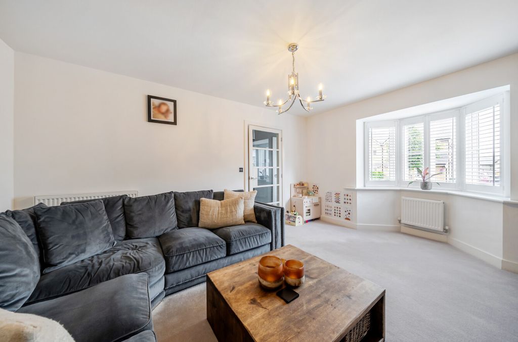 Property photo 2 of 18 1494320-7-6A5F531...