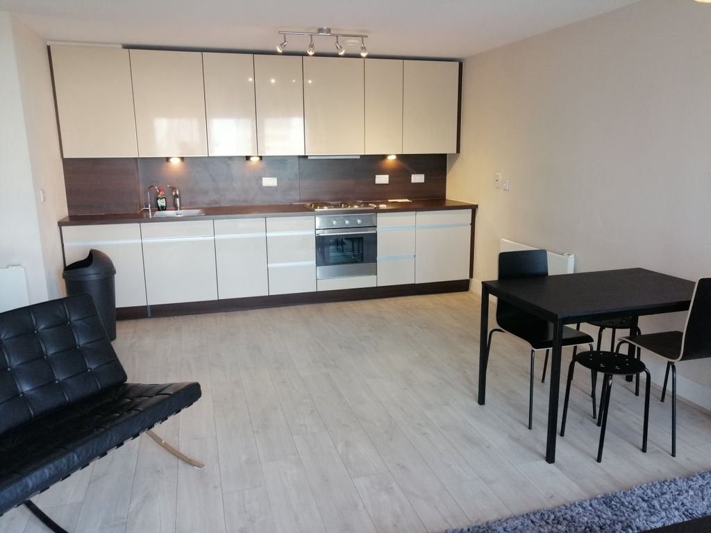 Property photo 3 of 7 Gallery