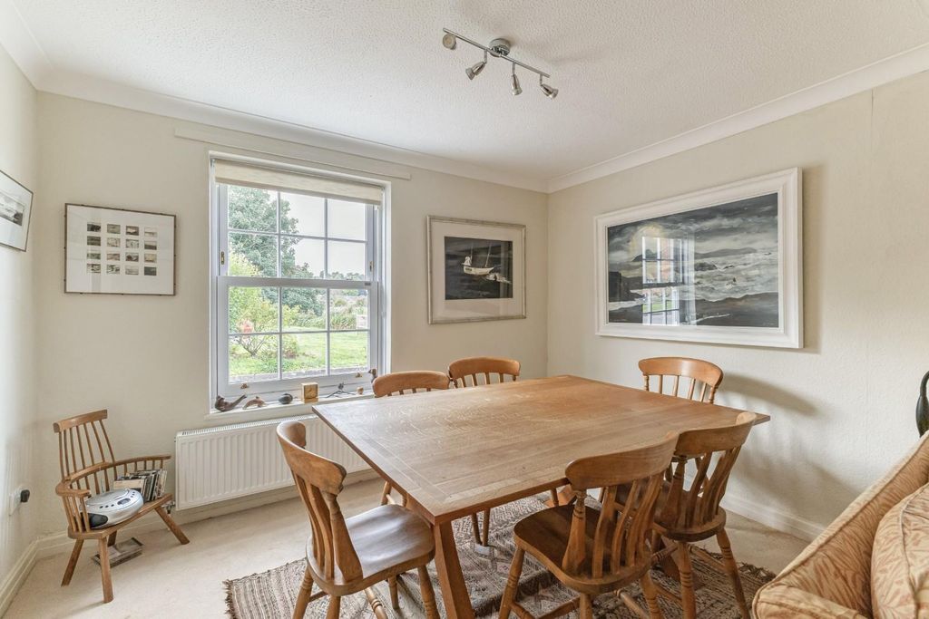 Property photo 3 of 14 Dining Room