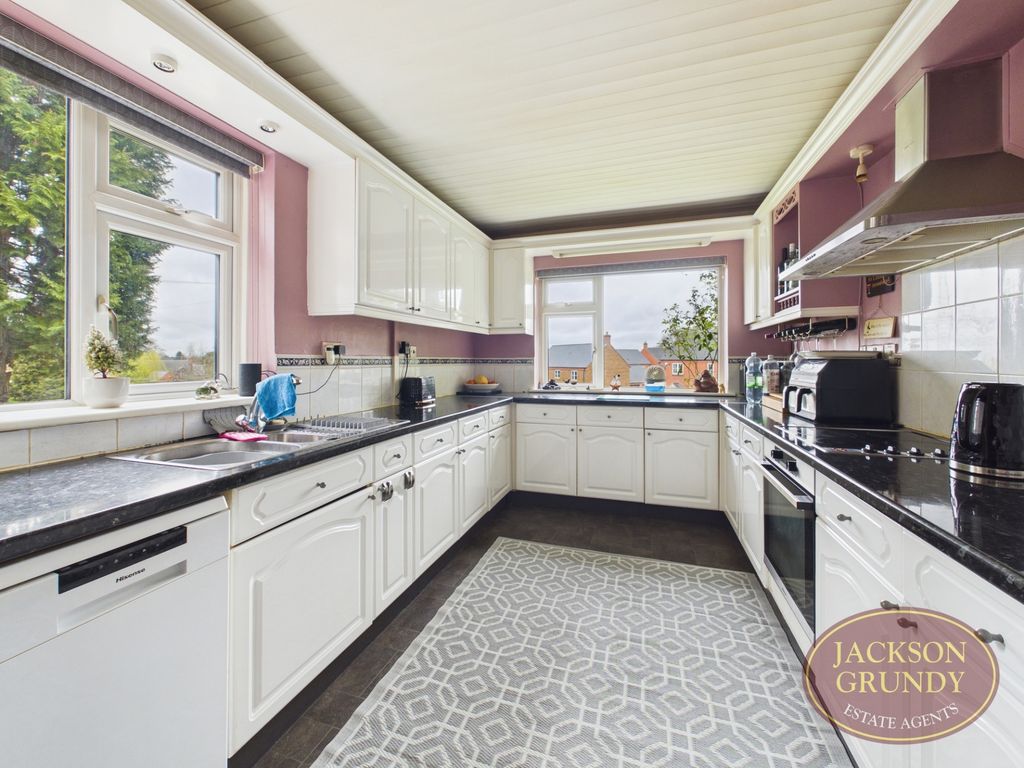 Property photo 2 of 19 3 Malt Mill Close