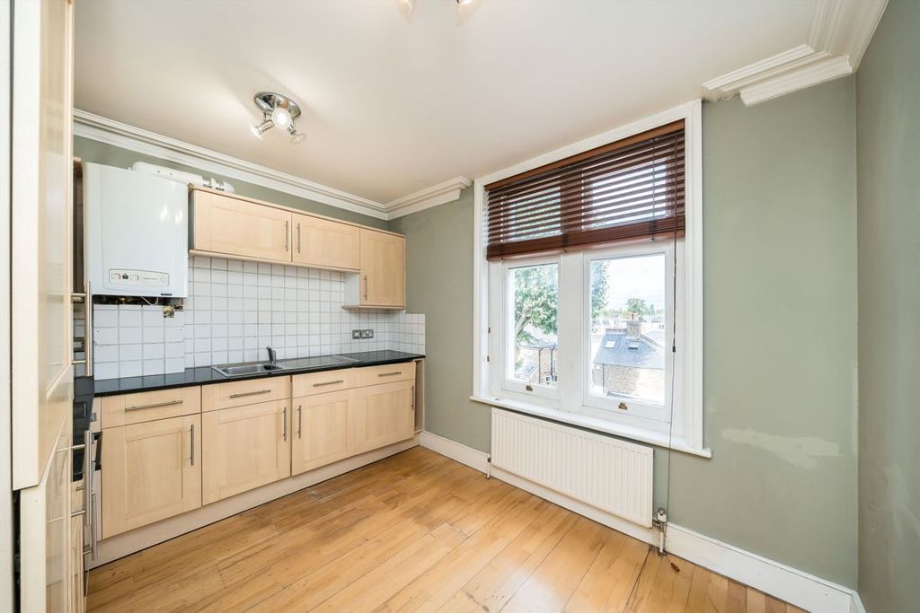 Property photo 3 of 5
