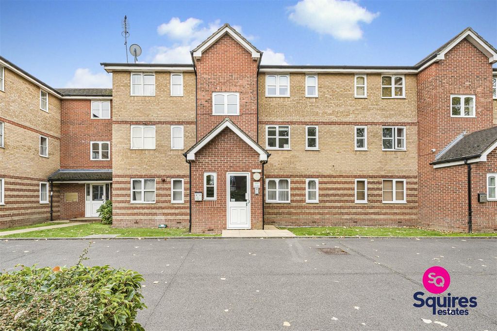 Property photo 2 of 9