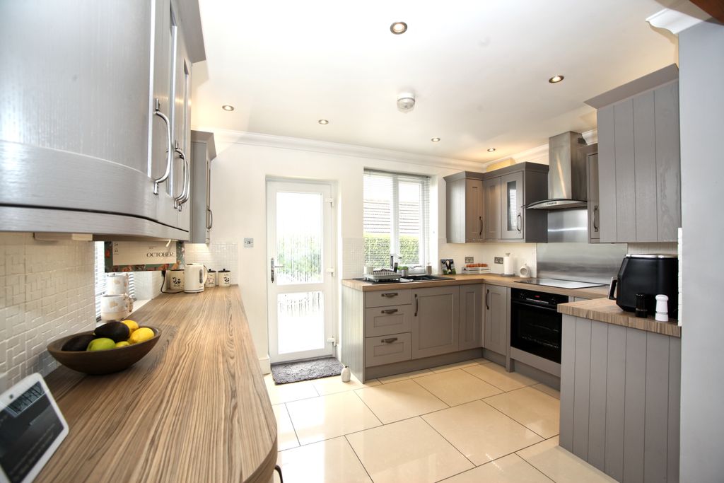 Property photo 3 of 32 Img_7538.Jpg