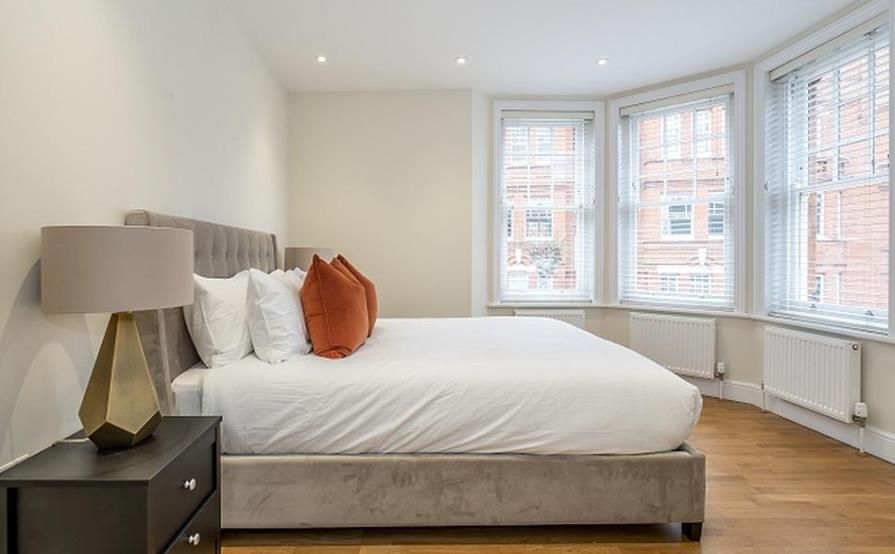 Property photo 3 of 6 91 Montagu Mansions 3 22.07.Png