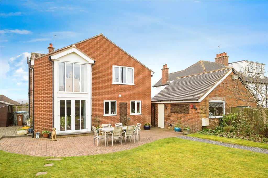 Property photo 2 of 33 Picture No. 33