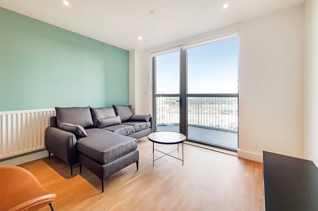 Property photo 2 of 16 Picture No. 05