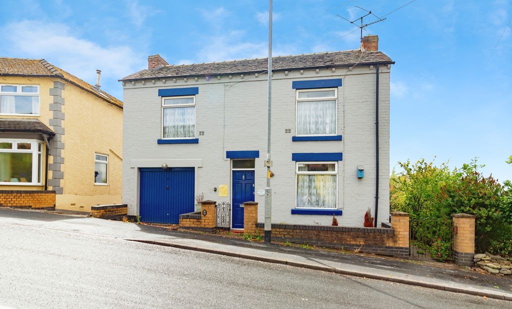 Property photo 1 of 19 120 High Street, Stoke-On-Trent St7 8Bq