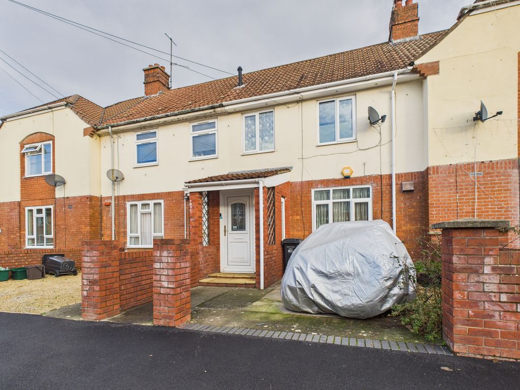 Property photo 1 of 20 Front