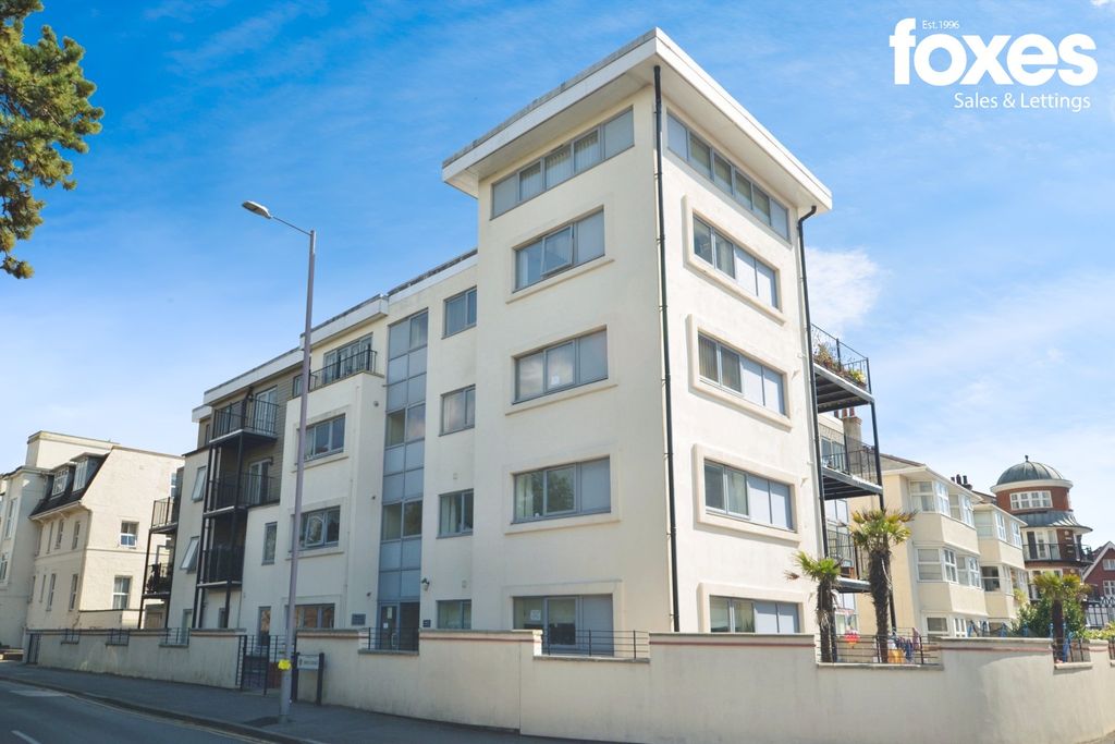Property photo 1 of 12 4395090
