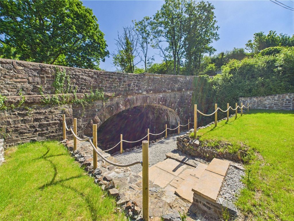 Property photo 3 of 18 Picture No. 03