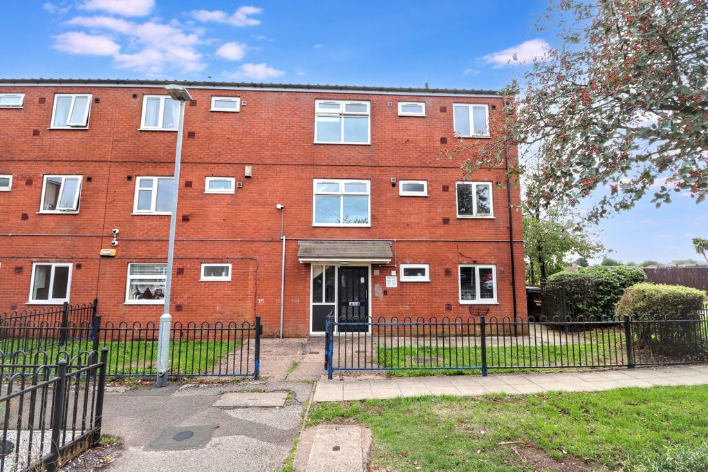 Property photo 1 of 11 107 Southwell Close, Kirkby In Ashfield, Nottinghamshire, Ng17 8Gn