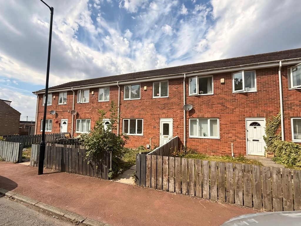Property photo 1 of 11