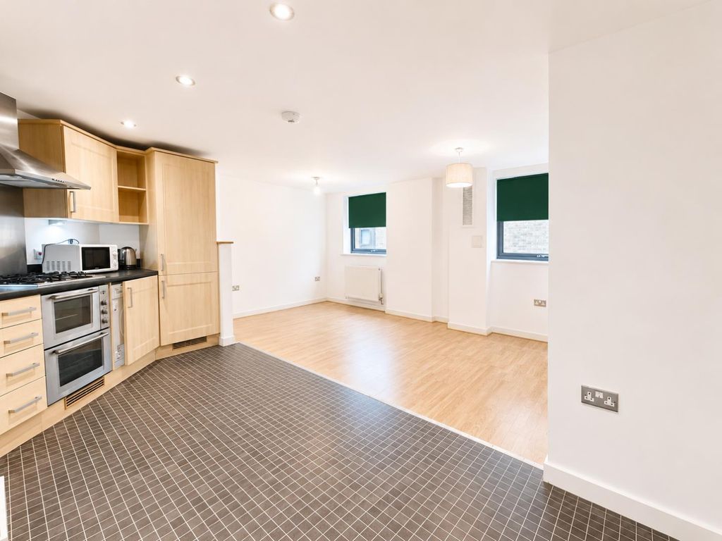 Property photo 3 of 7