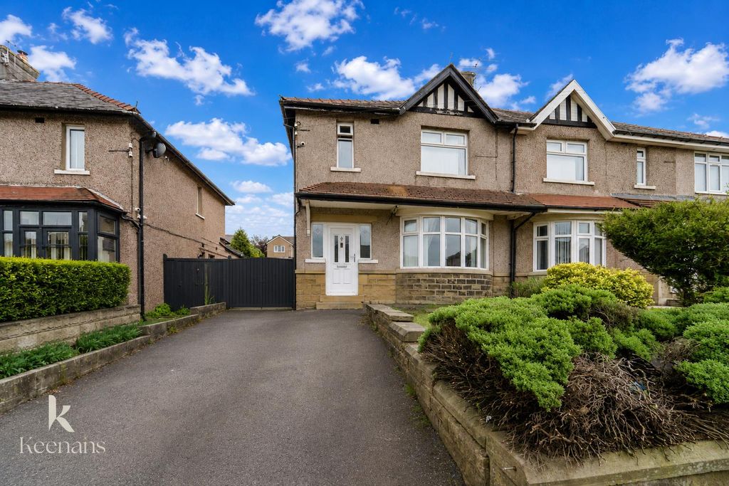 Property photo 1 of 28 Walverden Road - 28.Png