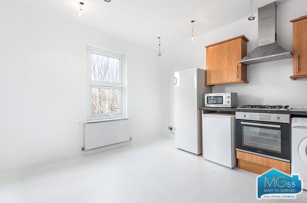 Property photo 3 of 14 Picture No. 09