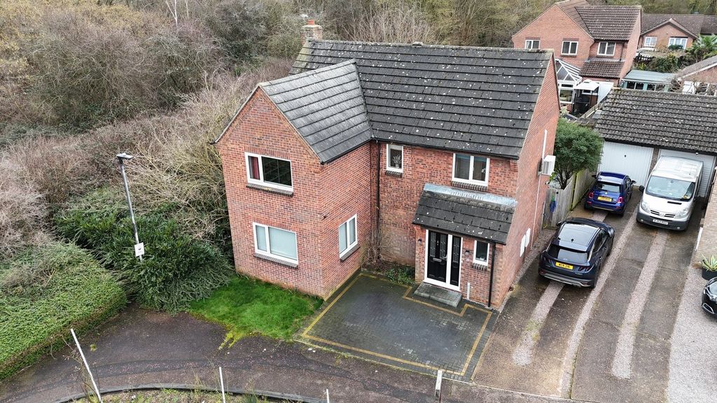 Property photo 1 of 25