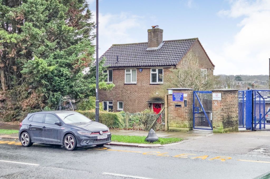 Property photo 1 of 17 Former Eversley School Caretaker's House, Chaseville Park Road, London, N21 1Pd