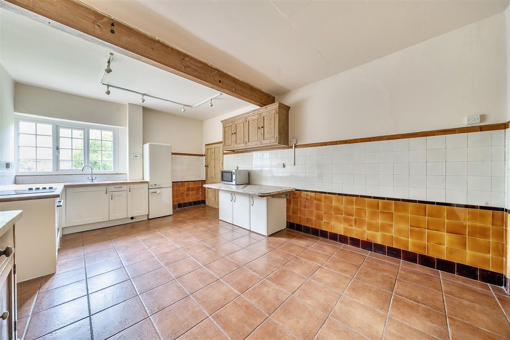 Property photo 2 of 15 Kitchen