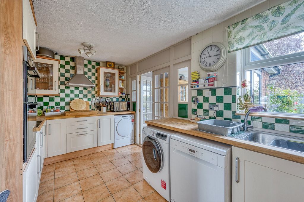 Property photo 3 of 21 Picture No. 25