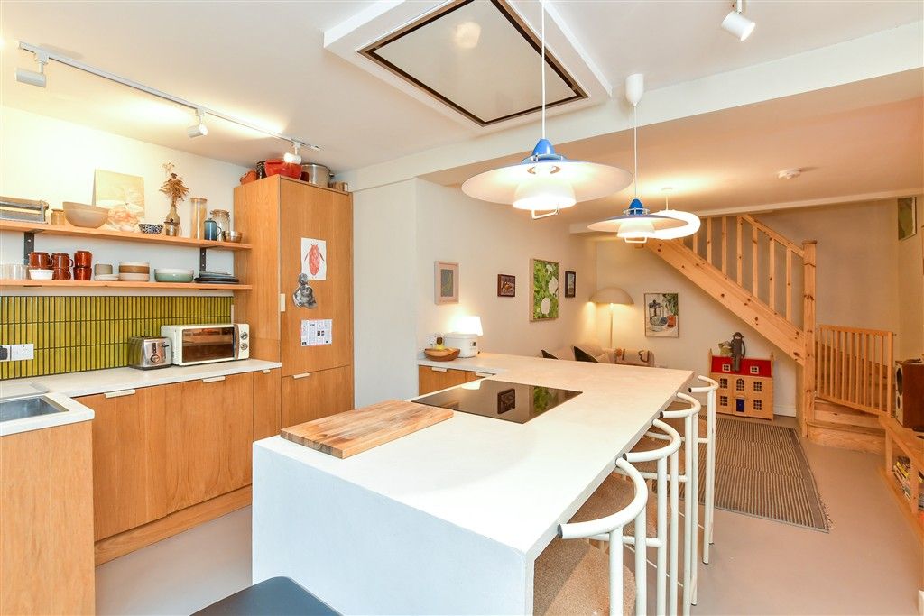 Property photo 3 of 16 Kitchen/ Breakfast Room