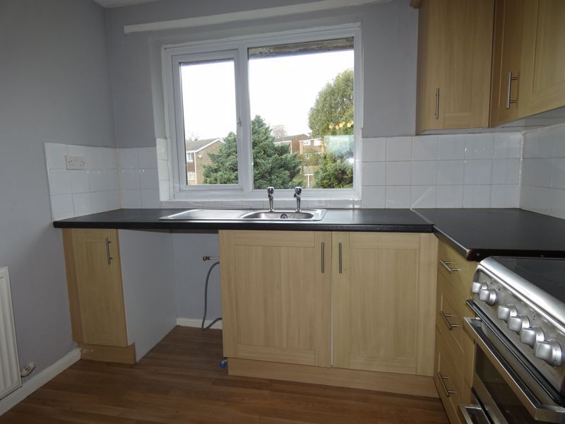Property photo 3 of 14 Kitchen