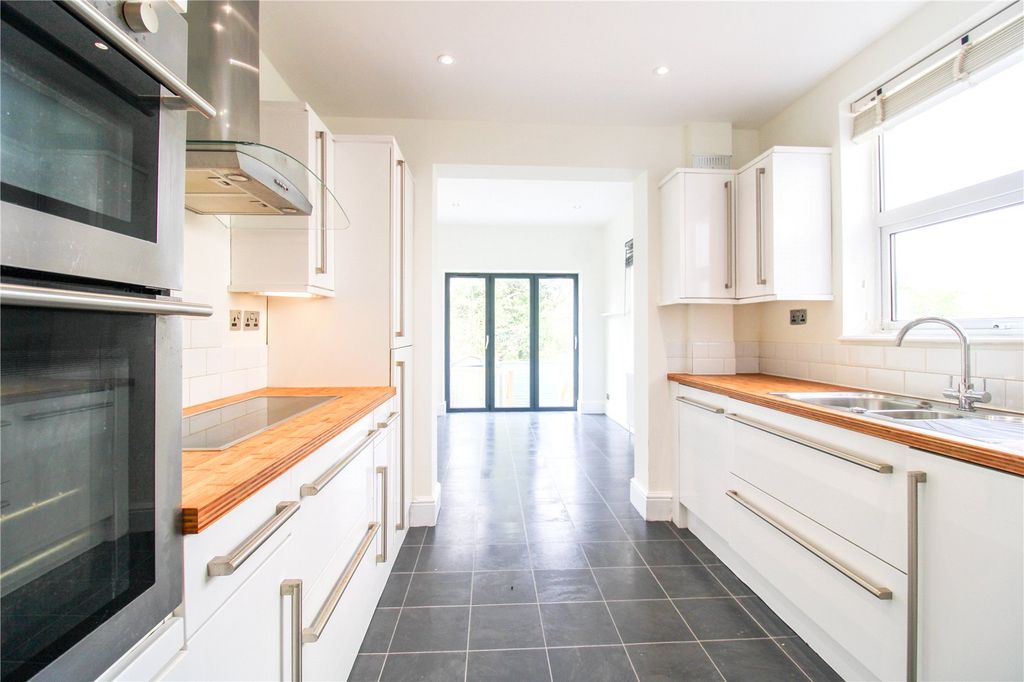 Property photo 1 of 12 Picture No. 26