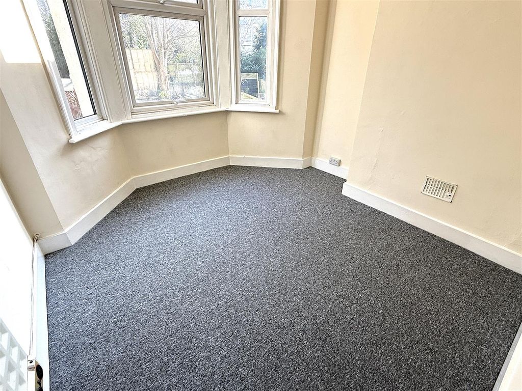Property photo 3 of 5 Img_1344.Jpg