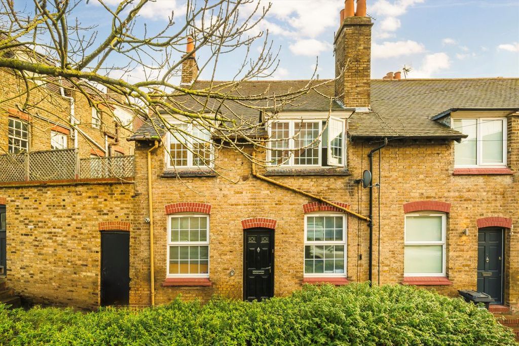 Property photo 1 of 7