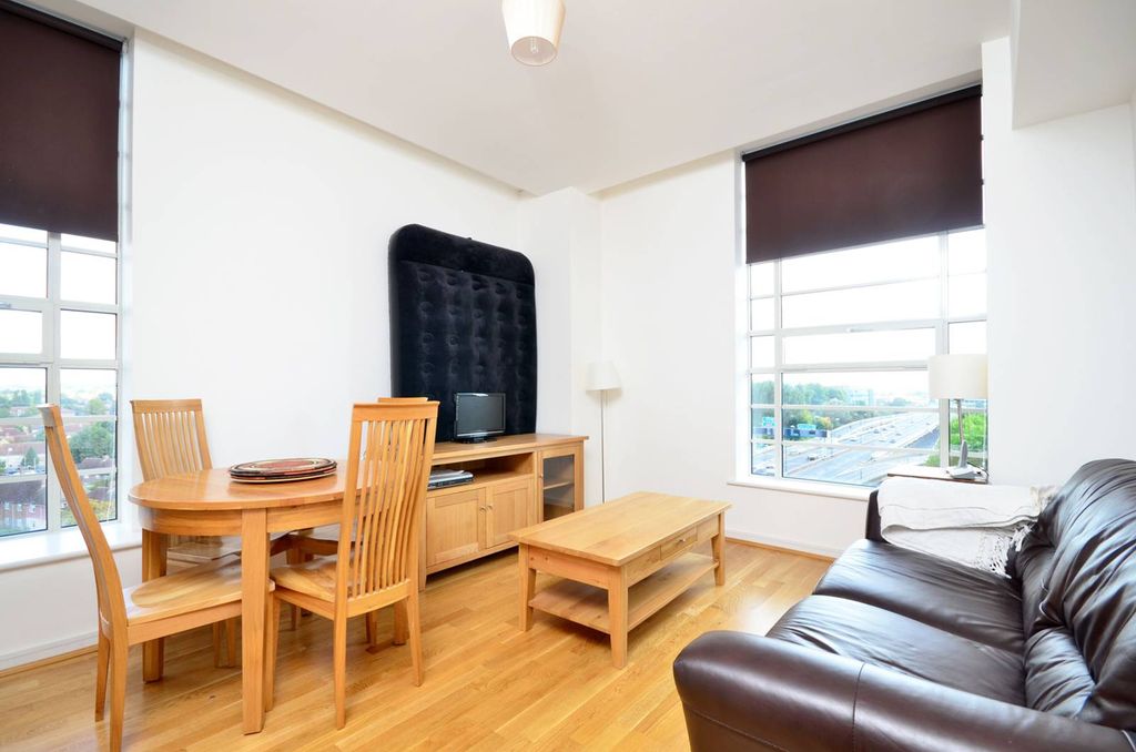 Property photo 1 of 6