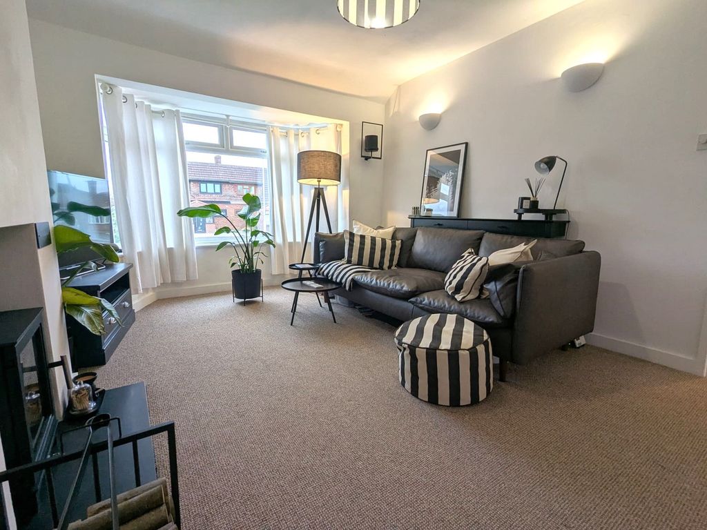 Property photo 2 of 13 Photo 8