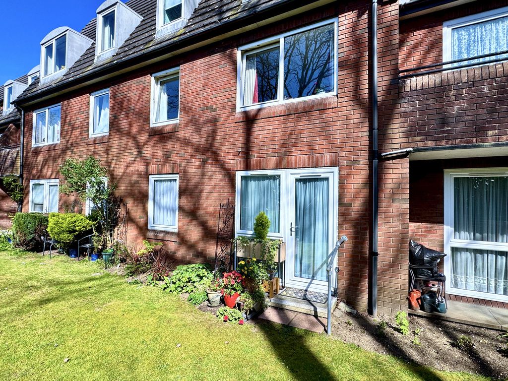 Property photo 1 of 9