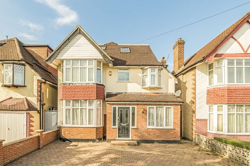 Property photo 1 of 8