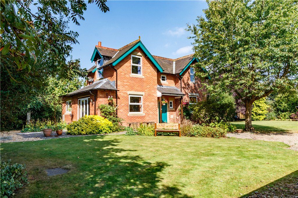 Property photo 2 of 22 The Cottage