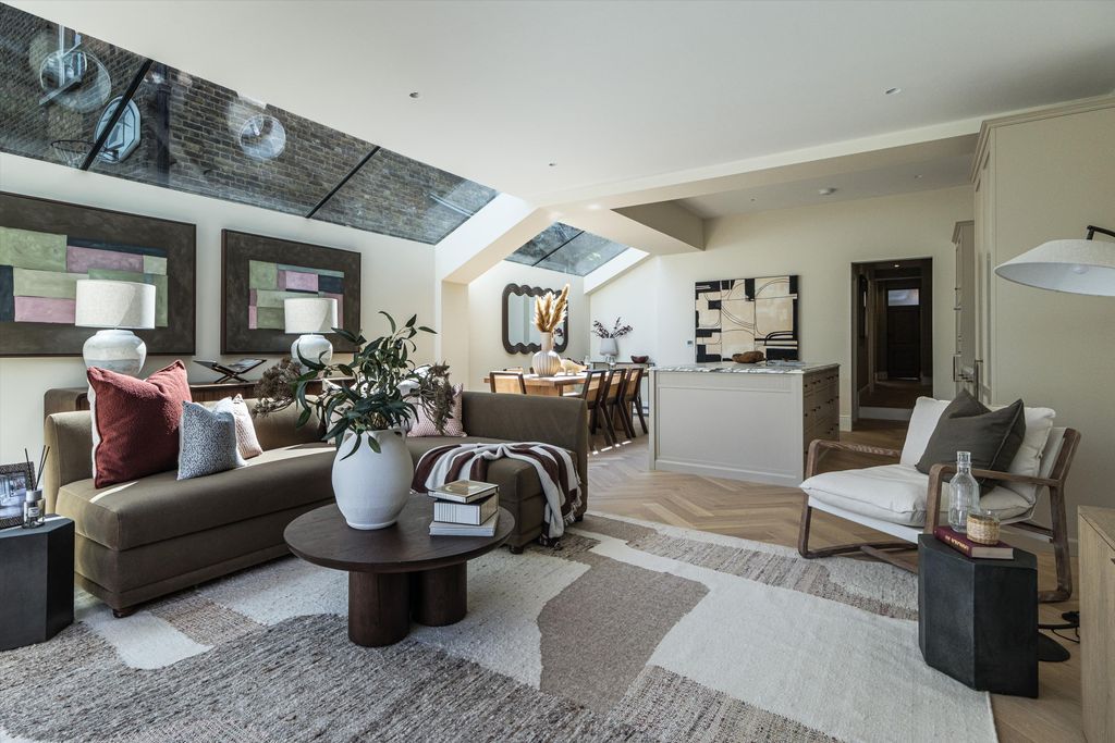 Property photo 1 of 21 Image