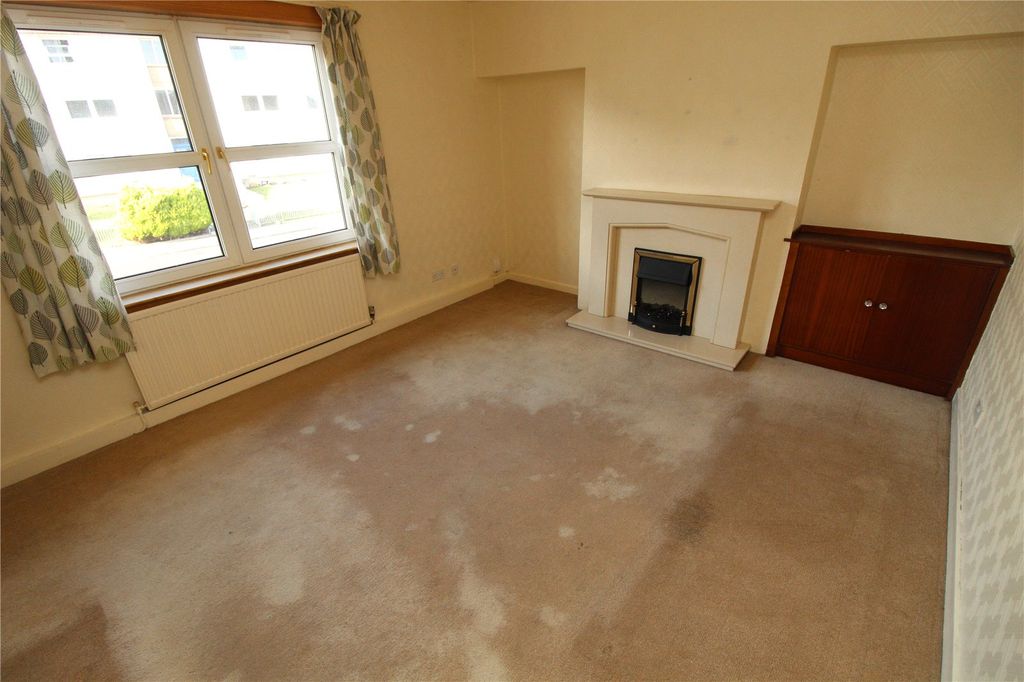 Property photo 2 of 14 Living Room