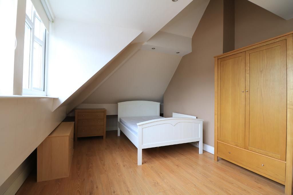 Property photo 1 of 10 Private Bedroom Room