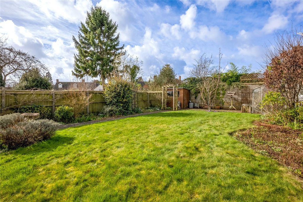 Property photo 3 of 15 Garden