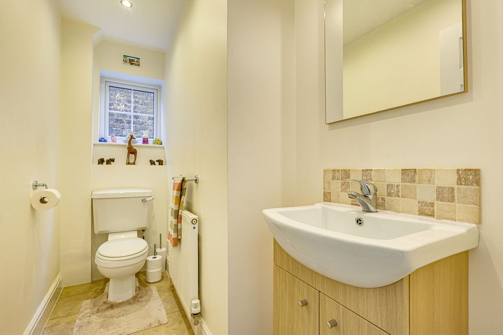 Additional image 14 of 6 bed detached house for saleChestwood Close, Billericay CM12