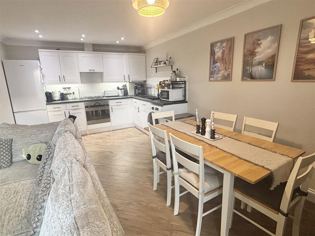 Property photo 2 of 11 Img_6828.Jpeg