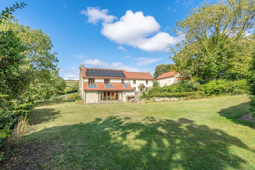 Property photo 3 of 36