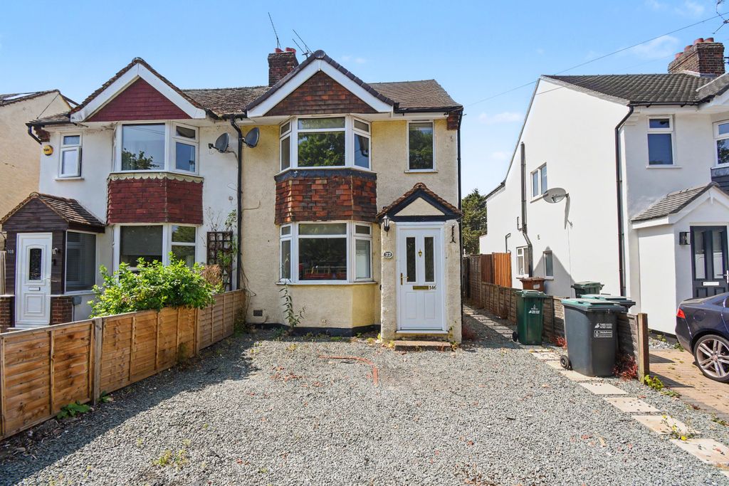 Property photo 1 of 20 146 Denham Way, Maple Cross, Rickmansworth, Hertfordshire, Wd3 9Sp