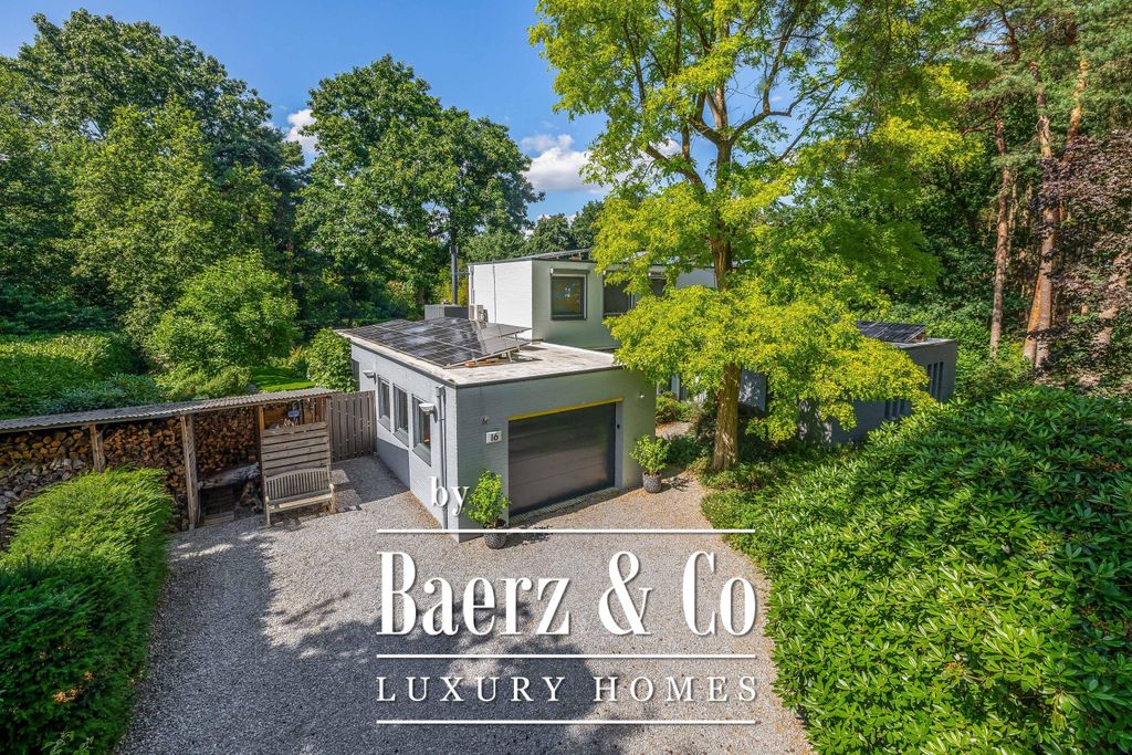 Property photo 1 of 83