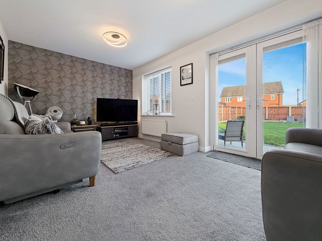 Property photo 2 of 24