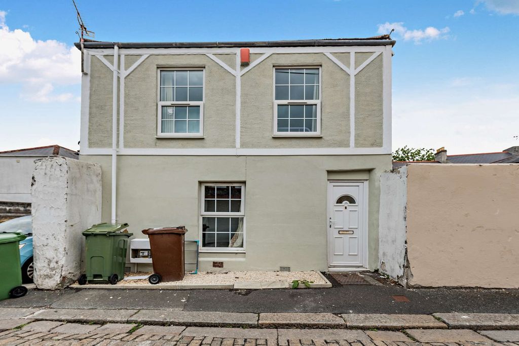 Property photo 1 of 19