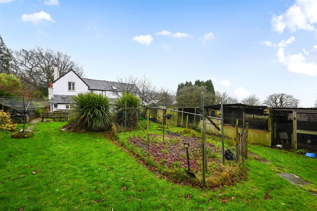 Property photo 3 of 26 Broad Oak Farmhouse - Tn39Lh - Photos (17).Jpg