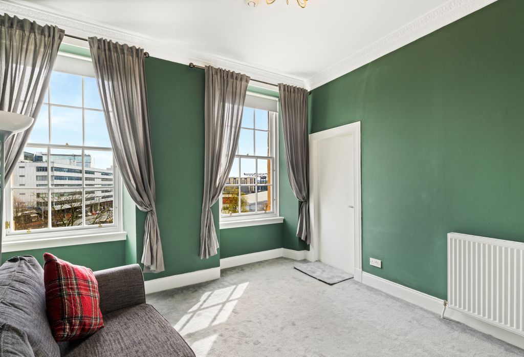 Property photo 3 of 25