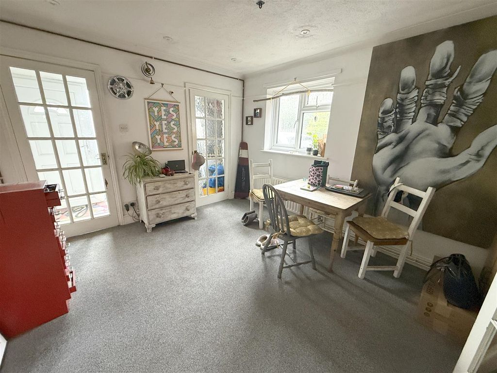 Property photo 3 of 10 Img_5217.Jpg