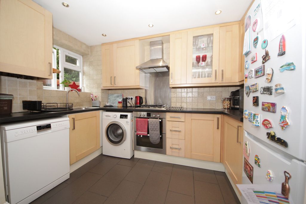 Property photo 3 of 10 Gallery